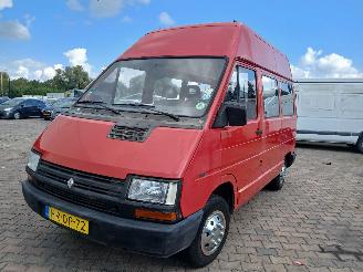 Damaged car Renault Trafic Trafic I (TXW) Bus 1.7 (F1N-720) [50kW]  (08-1992/08-1994) 1994/2
