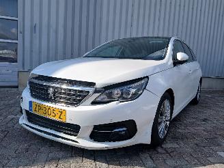 krockskadad bil auto Peugeot 308 308 SW (L4/L9/LC/LJ/LR) Combi 5-drs 1.5 BlueHDi 130 (DV5RC(YHZ)) [96kW=
]  (06-2017/12-2021) 2019/7