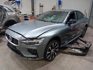 Salvage car Volvo S-60 S60 III (ZS) Sedan 2.0 T5 16V (B4204T26) [184kW]  (02-2019/12-2021) 2019