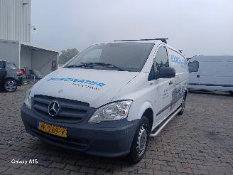 Unfallwagen Mercedes Vito Vito (639.6) Van 2.2 113 CDI 16V Euro 5 (OM651.940) [100kW]  (09-2010/=
=2E..) 2014/11
