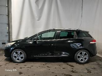 Renault Clio Clio IV Estate/Grandtour (7R) Combi 5-drs 0.9 Energy TCE 90 12V (H4B-4=
00(H4B-A4)) [66kW]  (01-2013/08-2021) picture 4