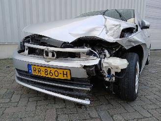 krockskadad bil auto Volkswagen Polo Polo VI (AW1) Hatchback 5-drs 1.0 TSI 12V (CHZL) [70kW]  (06-2017/...)= 2018/1