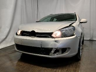 damaged passenger cars Volkswagen Golf Golf VI Variant (AJ5/1KA) Combi 1.4 TSI 122 16V (CAXA(Euro 5)) [90kW] =
 (07-2009/07-2013) 2010/9