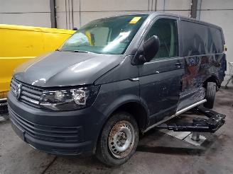  Volkswagen Transporter Transporter T6 Van 2.0 TDI DRF (CXGB) [75kW]  (04-2015/12-2019) 2018