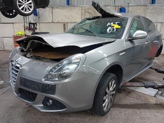 Purkuautot passenger cars Alfa Romeo Giulietta Giulietta (940) Hatchback 1.4 TB 16V MultiAir (940.A.2000) [125kW]  (0=
4-2010/10-2018) 2013