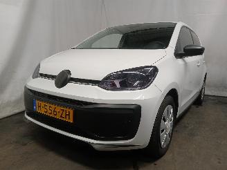 Avarii autoturisme Volkswagen Up! Up! (121) Hatchback 1.0 12V 60 (CHYE) [44kW]  (08-2011/08-2020) 2020/6
