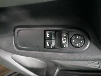 Citroën C3 C3 (SC) Hatchback 5-drs 1.6 HDi 92 (DV6DTED(9HP)) [68kW]  (11-2009/09-=
2016) picture 13