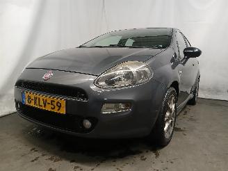 damaged passenger cars Fiat Punto Punto III (199) Hatchback 0.9 TwinAir (312.A.2000) [63kW]  (03-2012/..=
=2E) 2013/5