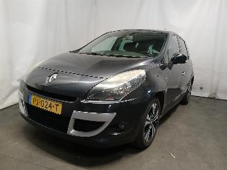 Coche siniestrado Renault Scenic Scénic III (JZ) MPV 1.4 16V TCe 130 (H4J-700(H4J-A7)) [96kW]  (02-20=
09/09-2016) 2011/9