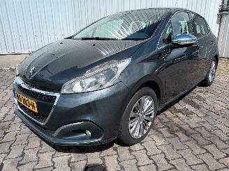 Käytettyjen passenger cars Peugeot 208 208 I (CA/CC/CK/CL) Hatchback 1.6 Blue HDi 100 (DV6FD(BHY)) [73kW]  (0=
1-2015/12-2019) 2015/10