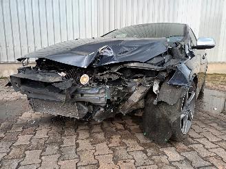 Voiture accidenté Volvo V-40 V40 (MV) Hatchback 5-drs 1.6 D2 (D4162T) [84kW]  (03-2012/12-2016) 2013/6