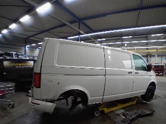 Volkswagen Transporter Transporter T5 Van 2.0 TDI DRF (CAAC(Euro 5)) [103kW]  (09-2009/08-201=
5) picture 3