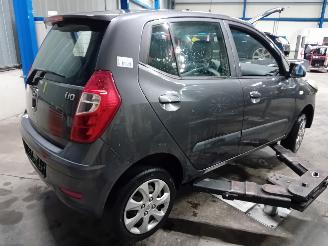 Hyundai I-10 i10 (F5) Hatchback 1.1i 12V (G4HG5) [51kW]  (04-2011/12-2013) picture 3