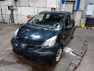Autoverwertung Toyota Aygo Aygo (B10) Hatchback 1.0 12V VVT-i (1KR-FE) [50kW]  (07-2005/05-2014) 2008