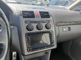 Volkswagen Touran Touran (1T1/T2) MPV 1.4 16V TSI 140 (BMY) [103kW]  (02-2006/05-2010) picture 17