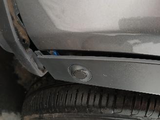 Land Rover Discovery Discovery Sport (LC) Terreinwagen 2.0 Si4 16V (204PT(GTDI)) [177kW]  (=
11-2014/...) picture 26