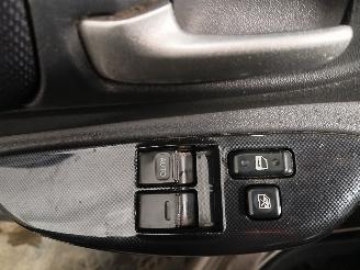 Toyota Yaris Yaris (P1) Hatchback 1.5 T Sport 16V VVT-i (1NZFE) [78kW]  (04-2001/09=
-2005) picture 13