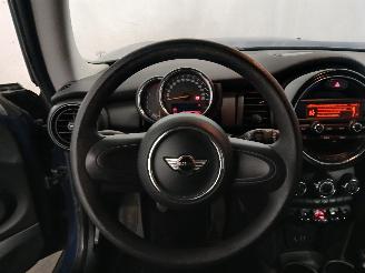 Mini Mini Mini (F56) Hatchback 3-drs 1.5 12V One D (B37C15A) [70kW]  (03-2014/..=
=2E) picture 21