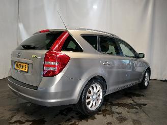 Kia Cee d Cee'd Sporty Wagon (EDF) Combi 1.4 16V (G4FA) [66kW]  (07-2009/12-2012=
) picture 6