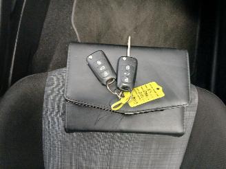 Kia Cee d Cee'd Sporty Wagon (EDF) Combi 1.4 16V (G4FA) [66kW]  (07-2009/12-2012=
) picture 21