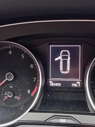 Volkswagen Passat Passat Variant (3G5) Combi 1.5 TSI 16V (DADA) [110kW]  (08-2018/03-202=
4) picture 2