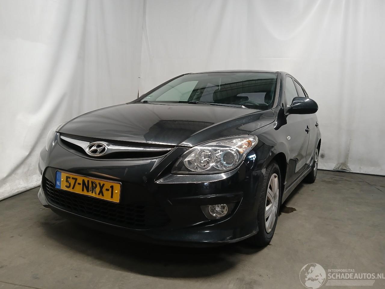 Hyundai I-30 i30 (FD) Hatchback 1.4 CVVT 16V (G4FA) [77kW]  (10-2007/11-2011)