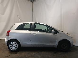 Toyota Yaris Yaris II (P9) Hatchback 1.3 16V VVT-i (2SZFE) [64kW]  (08-2005/11-2010=
) picture 7