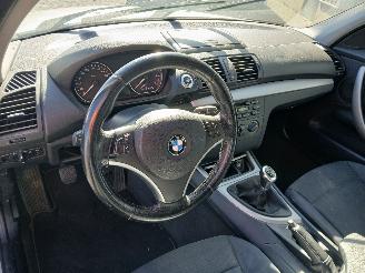 BMW 1-serie 1 serie (E87/87N) Hatchback 5-drs 116i 1.6 16V (N45-B16A) [85kW]  (06-=
2004/06-2011) picture 8