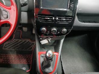 Renault Clio Clio IV (5R) Hatchback 5-drs 0.9 Energy TCE 90 12V (H4B-400(H4B-A4)) [=
66kW]  (11-2012/08-2021) picture 17