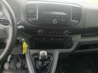 Peugeot Expert Expert (V1/VA/VB/VE/VF/VT/VY) Van 1.5 BlueHDi 100 (DV5RUCd(YHR)) [75kW=
]  (06-2018/...) picture 17