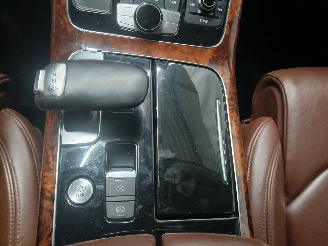 Audi A8 A8 (D4) Sedan 4.2 V8 40V FSI Quattro (CDRA) [273kW]  (11-2009/12-2012)= picture 21