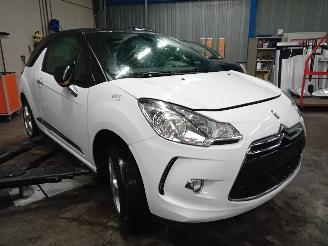 Citroën DS3 DS3 (SA) Hatchback 1.2 12V PureTech 82 (EB2F(HMZ)) [60kW]  (01-2013/03=
-2015) picture 2
