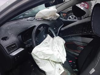 Kia Picanto Picanto (TA) Hatchback 1.2 16V (G4LA5) [63kW]  (09-2011/06-2017) picture 5