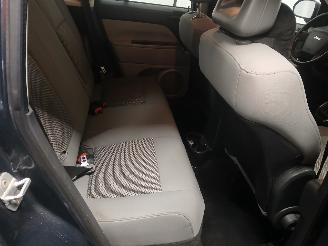 Jeep Compass Compass I (MK49) SUV 2.4 16V 4x4 (ERZ) [125kW]  (09-2006/12-2016) picture 10