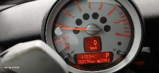 Mini Clubman Clubman (R55) Combi 1.6 16V Cooper S (N14-B16A) [128kW]  (08-2007/07-2=
010) picture 2