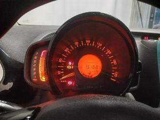 Citroën C1 C1 Hatchback 1.2 PureTech 82 12V (EB2D(HMT)) [60kW]  (04-2014/04-2018)= picture 21