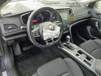 Renault Mégane Megane IV Estate (RFBK) Combi 5-drs 1.3 TCE 140 16V (H5H-450(H5H-A4)) =
[103kW]  (01-2018/...) picture 7