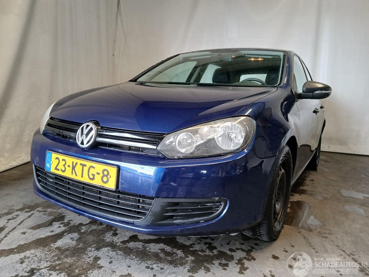 Volkswagen Golf Golf VI (5K1) Hatchback 1.6 TDI 16V (CAYC(Euro 5)) [77kW]  (02-2009/11=
-2012)