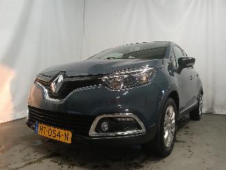 damaged passenger cars Renault Captur Captur (2R) SUV 1.2 TCE 16V EDC (H5F-412(H5F-G4)) [87kW]  (01-2016/...=
) 2016/1