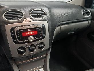 Ford Focus Focus 2 Wagon Combi 1.8 16V (QQDB) [92kW]  (03-2006/09-2012) picture 17