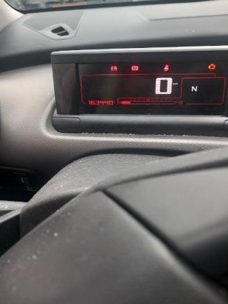 Citroën C4 C4 Cactus (0B/0P) Hatchback 5-drs 1.2 PureTech 82 12V (EB2F(HMZ)) [60k=
W]  (09-2014/...) picture 2