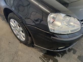 Volkswagen Golf Golf V (1K1) Hatchback 1.6 FSI 16V (BLF(Euro 4)) [85kW]  (10-2003/07-2=
008) picture 23