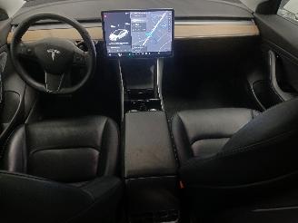 Tesla Model 3 Model 3 Sedan Long Range 72kWh (3D6) [192kW]  (01-2017/...) picture 10