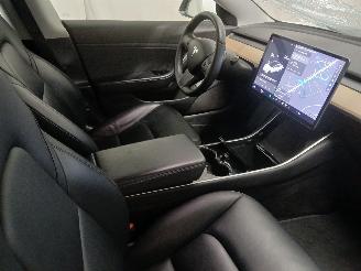 Tesla Model 3 Model 3 Sedan Long Range 72kWh (3D6) [192kW]  (01-2017/...) picture 8