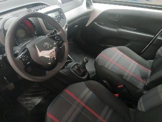 Peugeot 108 108 Hatchback 1.0 12V (1KRFE(CFB)) [51kW]  (05-2014/...) picture 12