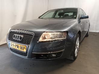 uszkodzony samochody osobowe Audi A6 A6 (C6) Sedan 2.4 V6 24V (BDW) [130kW]  (05-2004/10-2008) 2004/9