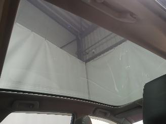 Toyota Auris Auris (E18) Hatchback 5-drs 1.8 16V Hybrid (2ZRFXE) [100kW]  (10-2012/=
03-2019) picture 12