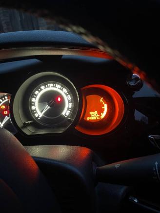 Citroën C3 C3 (SC) Hatchback 5-drs 1.2 VTi 82 12V (EB2F(HMZ)) [60kW]  (06-2012/09=
-2016) picture 2