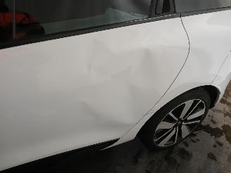 Renault Clio Clio IV Estate/Grandtour (7R) Combi 5-drs 1.5 Energy dCi 90 FAP (K9K-6=
08(K9K-B6)) [66kW]  (11-2012/08-2021) picture 22