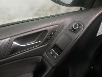 Volkswagen Golf Golf VI (5K1) Hatchback 1.2 TSI BlueMotion (CBZB) [77kW]  (11-2008/11-=
2012) picture 12